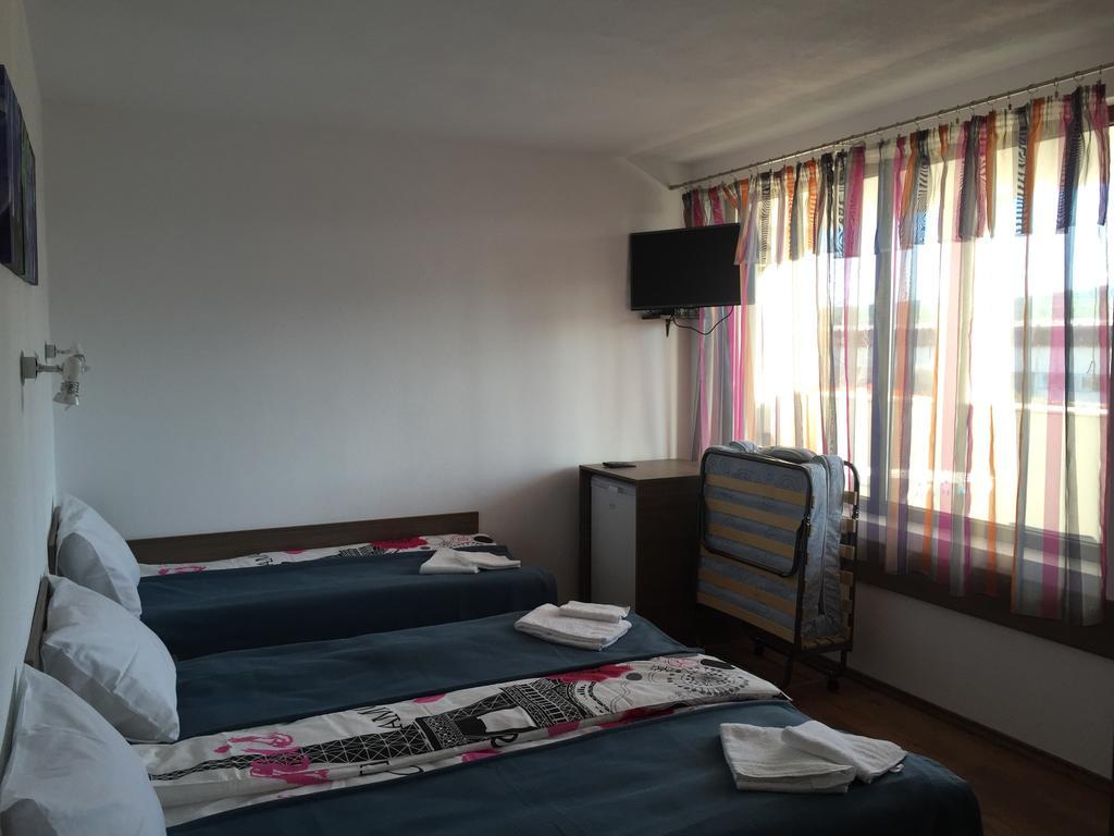 Guest House Hasiendata Pavel Banya Ngoại thất bức ảnh